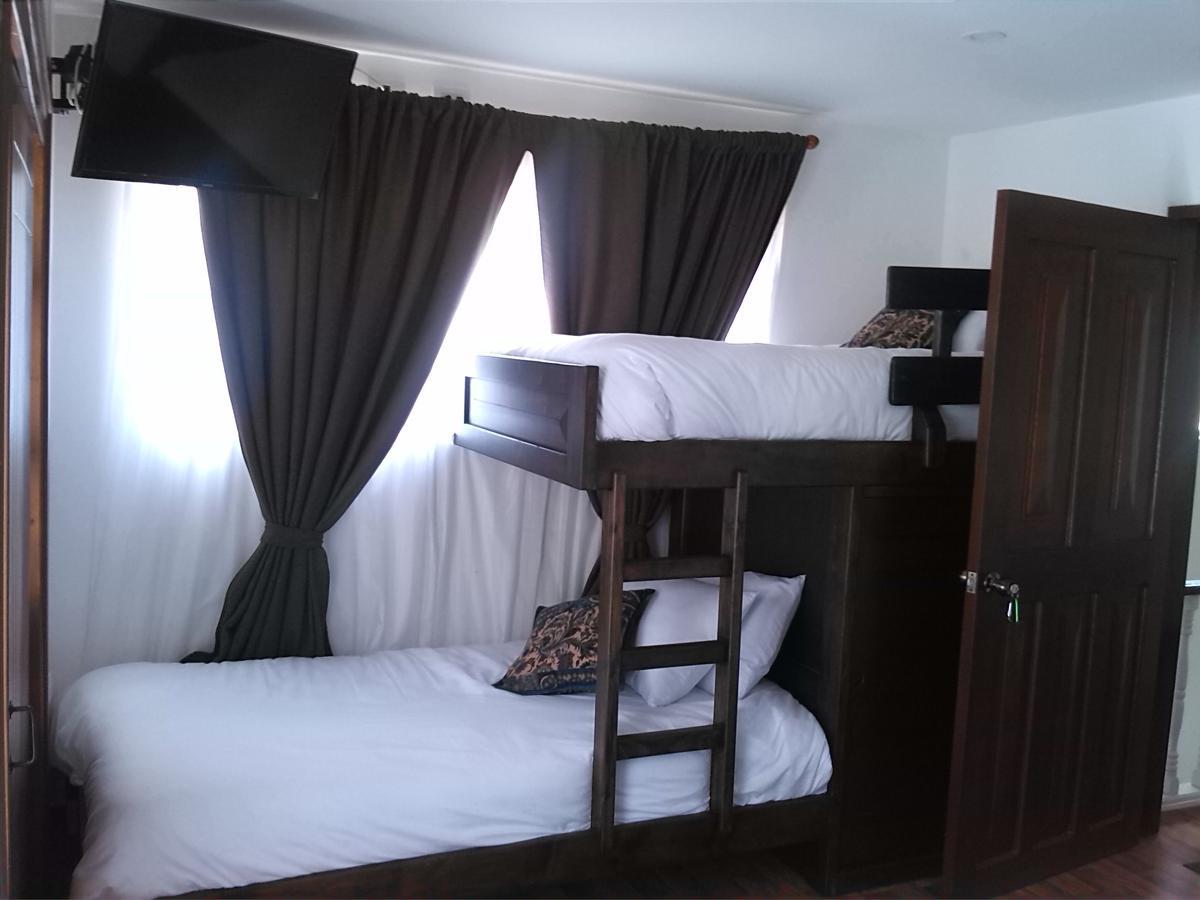 San Benito Hotel 티바소사 외부 사진